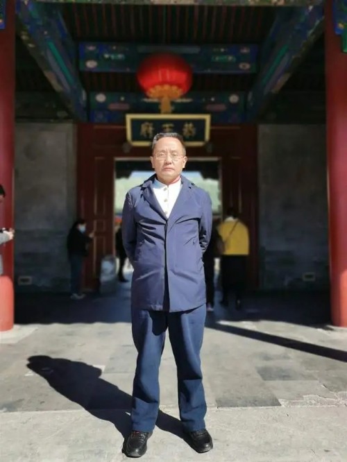 金土皓作词、作曲 : 热爱共产党
