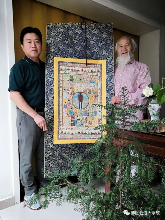 唐卡为媒载医道，妙笔弘药向世界——记中医艺术家吉英俊与他的《博医载道》系列